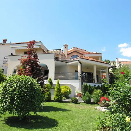 Villa Nadezda